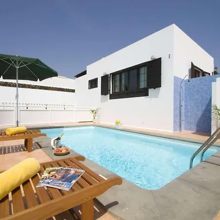 Puerto Del Carmen Sleeps 6 Pool Wifi Puerto del Carmen (Lanzarote)